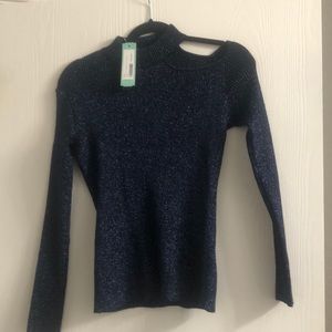 Raga Lindie cold shoulder fitter pullover